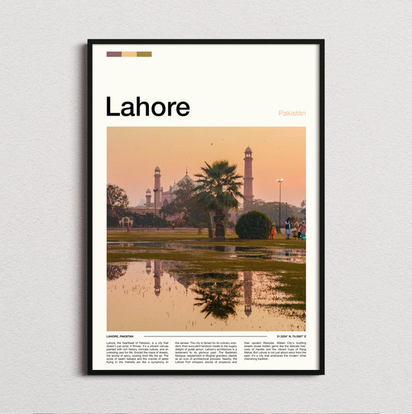 Lahore - Badshahi Mosque At Dusk - Travel Print